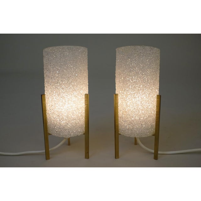 Arteluce Pair of Italian Modern Rock Candy Acrylic Ice Cylinder Brass Table Lamps 1960's Arteluce Style For Sale - Image 4 of 6