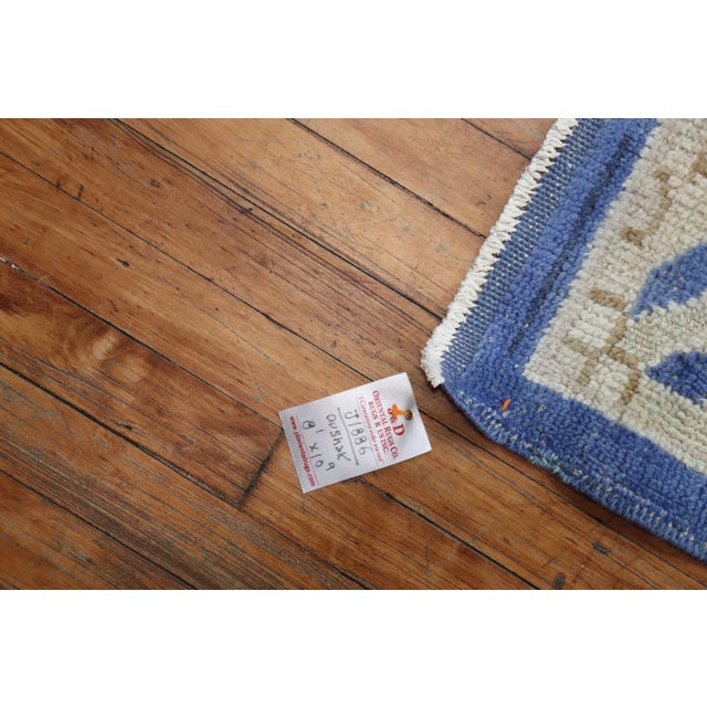 1940s Royal Blue Beige Vintage Turkish Room Size Rug For Sale - Image 5 of 13