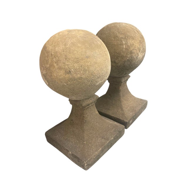 Pair of Vintage Neoclassical Cast Stone Sphere Garden Finials on Pedestal Bases For Sale In West Palm - Image 6 of 12
