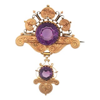 Late 19th Century Victorian 14k Yellow Gold Hand Engraved Amethyst Brooch For Sale