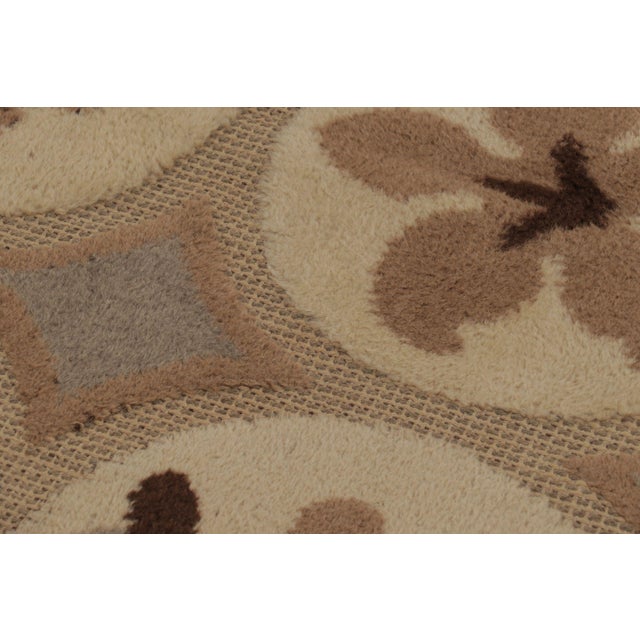 Textile Antique Scandinavian Rya Rug With Beige-Brown Floral Medallions - Rug & Kilim For Sale - Image 7 of 8