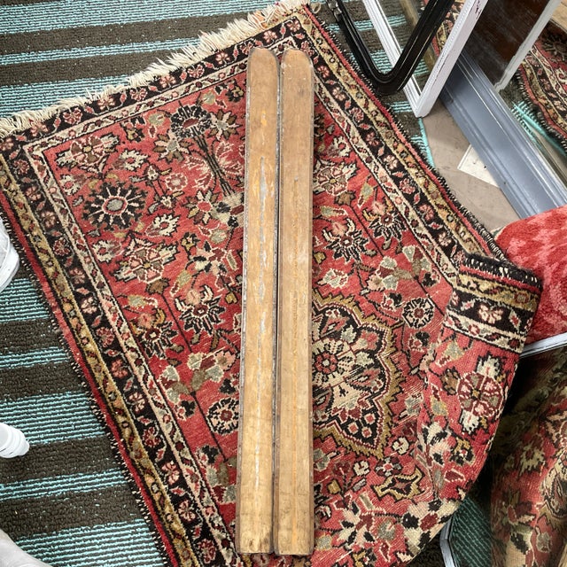 Wood Pair of 1940s Wooden Decorative Vintage Snow Skis For Sale - Image 7 of 11
