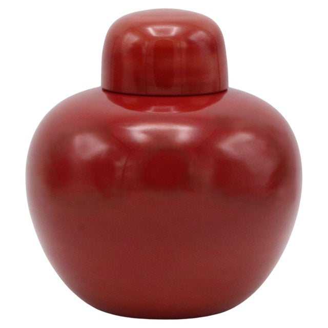 A 'Cinese' Italian Art Glass Murano vase with lid designed by by Venini & Co. from Italy circa 1960. Both the vase and lid...