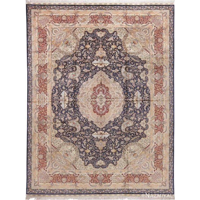 Modern Animal Motif Silk Chinese Area Rug For Sale