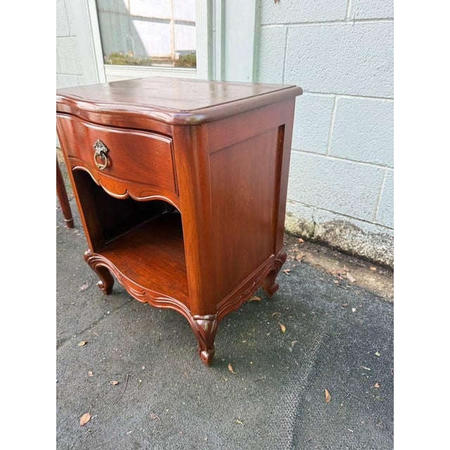 Late 20th Century Pair of French Provincial 1 Drawer Nightstands For Sale - Image 4 of 18