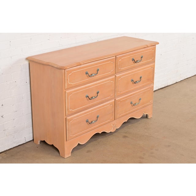 Ethan Allen 1990s Ethan Allen French Provincial or Country French Maple Six-Drawer Dresser For Sale - Image 4 of 12