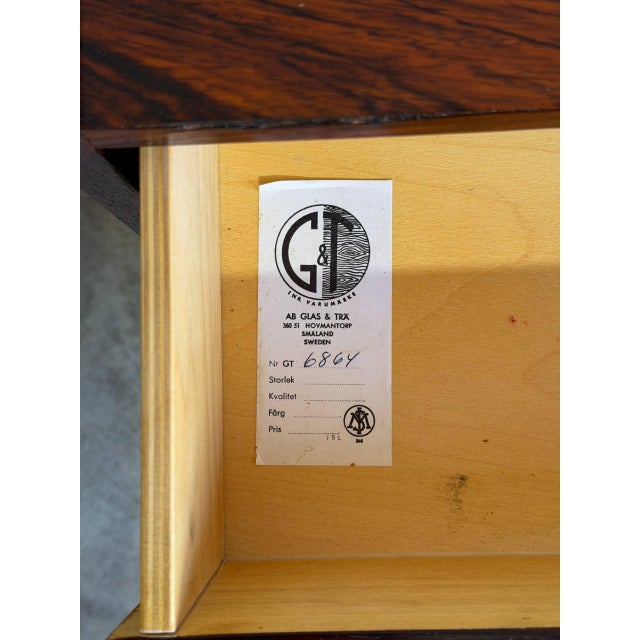 Rosewood Dresser Chest of Drawers Low Storage Unit Ab Glas & Trä Hovmantorp Sweden 1960s For Sale In Los Angeles - Image 6 of 10