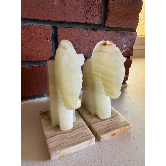 Vintage Onyx Horse Head Bookends Pair – Banded Stone Chess Knight Sculptures For Sale In Seattle - Image 6 of 16