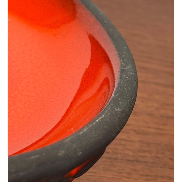Mid-Century Modern Danish Studio Pottery Orange Tripod Bowl from Frank Keramik, 1960s For Sale - Image 5 of 12