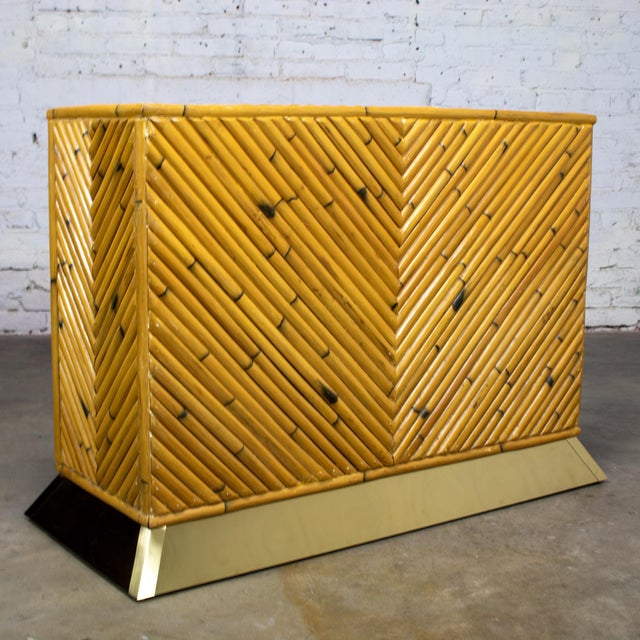 Late 20th Century Modern Coastal Island Sofa or Console Table Split Reed Bamboo Pedestal & Brass Plinth Base For Sale - Image 18 of 18