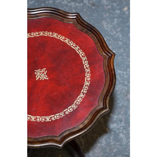 Vintage Burgundy Leather Gold Embossed Side End Wine Lamp Occasional Table For Sale - Image 12 of 13