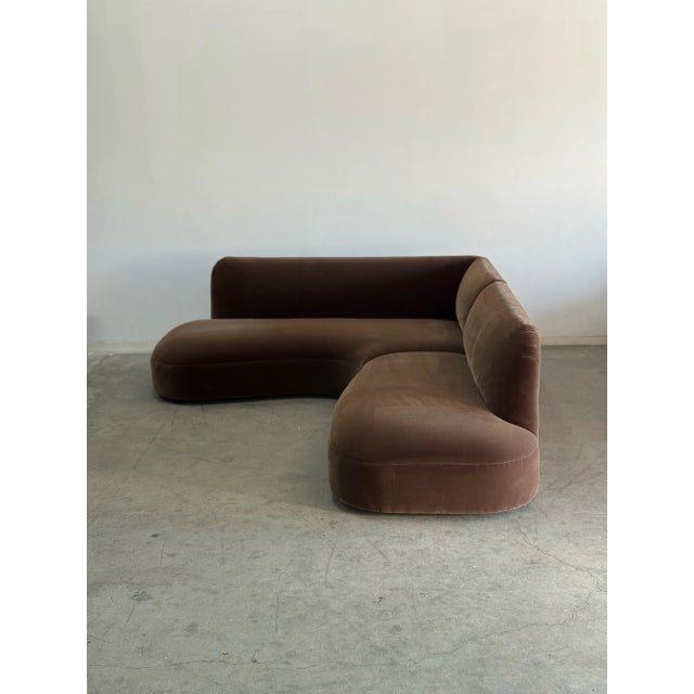 Mid-Century Modern Custom Made Corner Sofa - Floor Model For Sale - Image 3 of 8