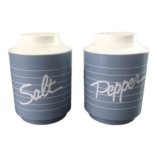 Mid Century Modern Baby Blue Melamine Salt & Pepper Shakers Set For Sale