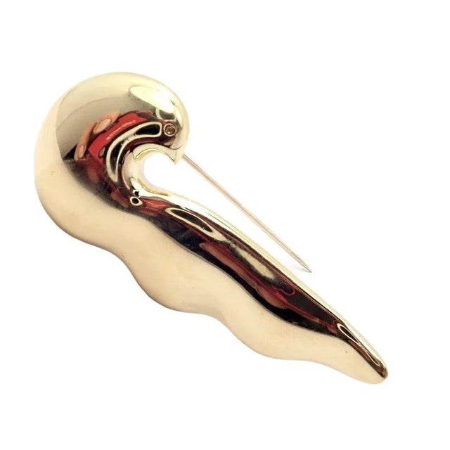 Contemporary Tiffany & Co.. 18k Yellow Gold Paloma Picasso Dove Bird Pin Brooch 1981 For Sale - Image 3 of 7