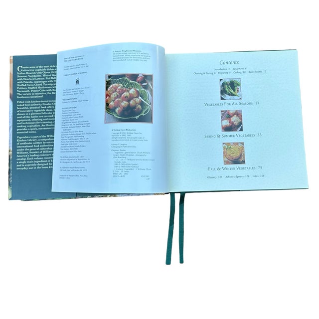 American Williams-Sonoma Kitchen Library Vegetables Cookbook Hardcover 1995 For Sale - Image 3 of 12