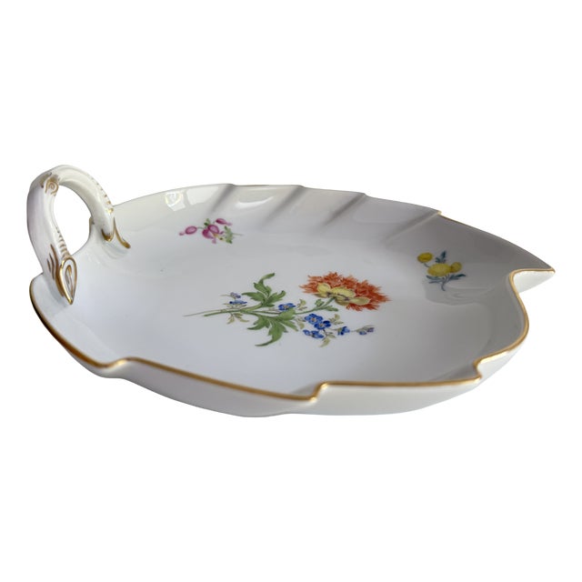 Leaf-Shaped Bowl with Floral Bouquet, Scattered Flowers and Gilt Rim from Meissen, 1990s For Sale
