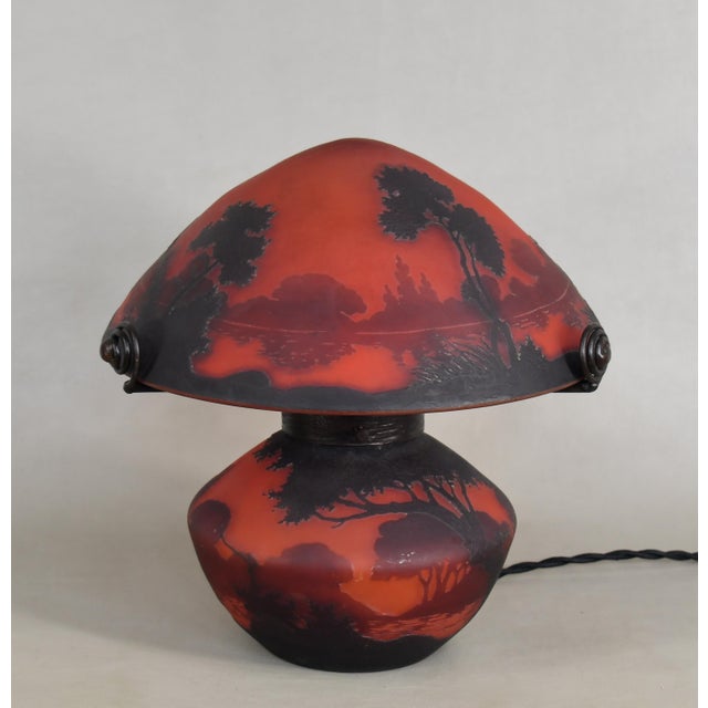 Muller frères A very rare French art deco lamp made around 1925-1935. This mushroom lamp Muller Paysage Lacustre (Lakeside...