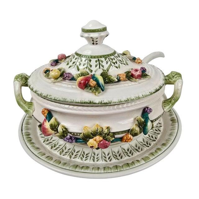 Vintage Italian Majolica Tureen With Underplate and Ladle - 3 Pieces For Sale - Image 14 of 14