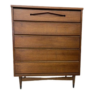 Vintage Mid Century Modern Walnut Dresser Dovetail Drawers For Sale