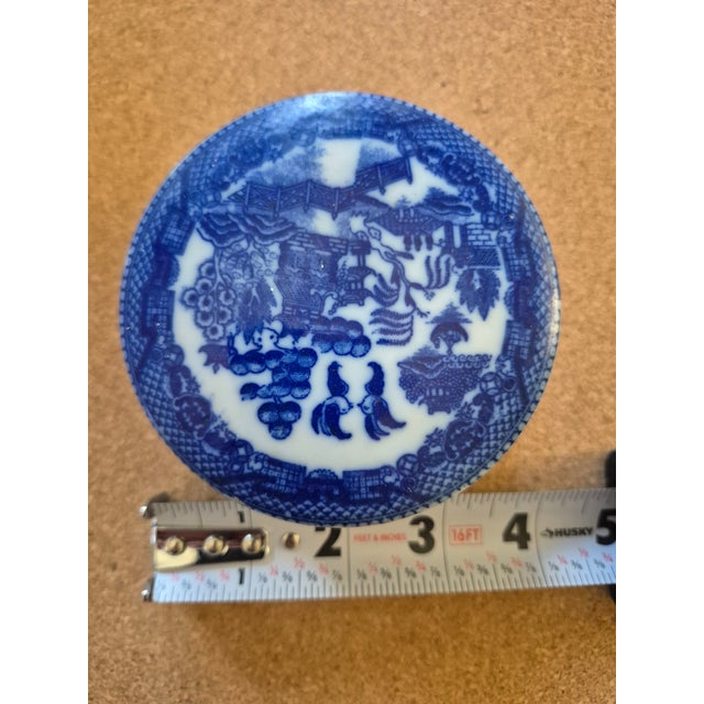 Ceramic 1950s Occupied Japan Blue Willow Pattern Trinket Box For Sale - Image 7 of 7