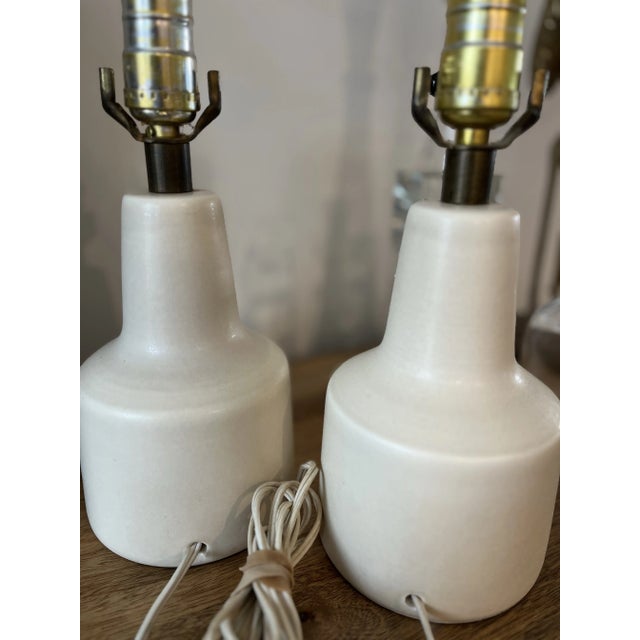 Off-white 1960s Lotte & Gunnar Bostlund Minimalist Lamps-a Pair For Sale - Image 8 of 8