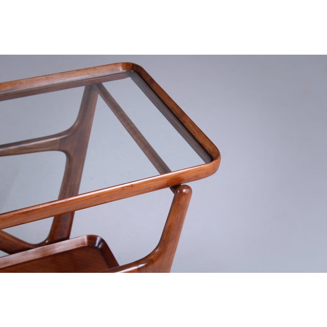 1960s Italian Style Serving Trolley in Walnut by Cesare Lacca for Cassina, 1960s For Sale - Image 5 of 18