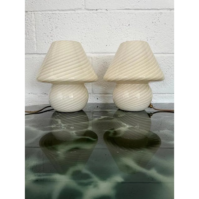 1970s Swirl Murano Glass Mushroom Table Lamp, 1970s, Set of 2 For Sale - Image 5 of 9