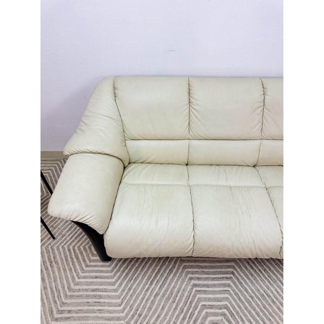 2000 - 2009 Ekornes Collection Stressless Oslo Loveseat, Cream Color Genuine Leather For Sale - Image 5 of 10