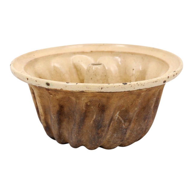 French 19th Century Terracotta Kouglof Cake Mold For Sale