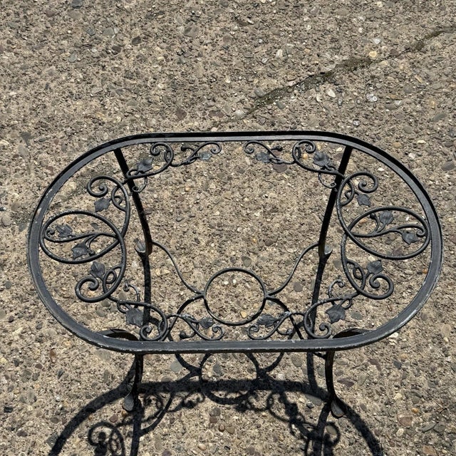 Vintage Salterini Style Leaf Vine Scroll Wrought Iron Oval Patio Coffee Table For Sale - Image 10 of 11