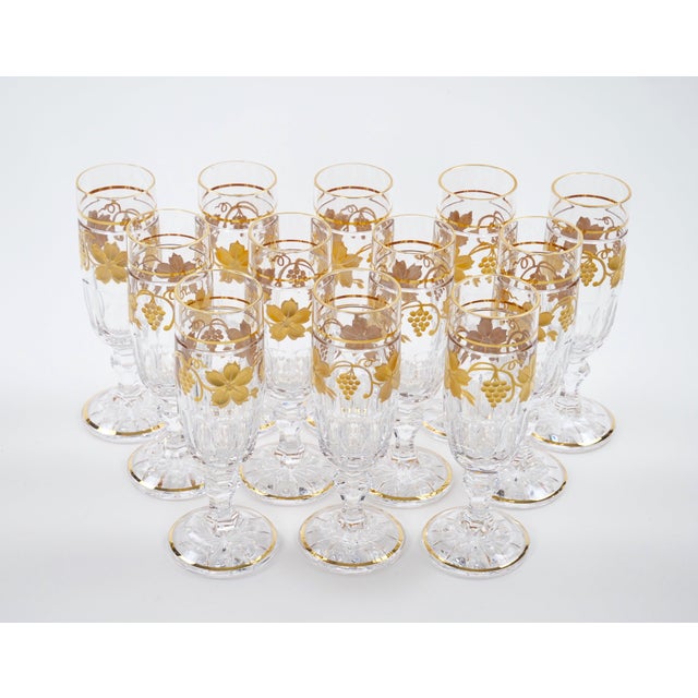 Val Saint Lambert Set of 12 Gilt Gold-Decorated Tableware Flute Service For Sale In New York - Image 6 of 14