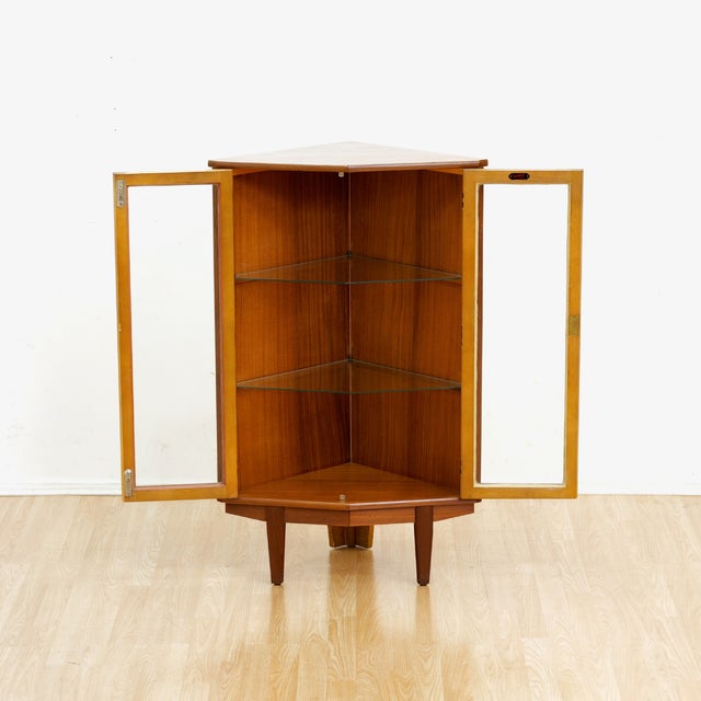 1960s Mid Century Corner Bar Cabinet by Turnidge of London For Sale - Image 4 of 9