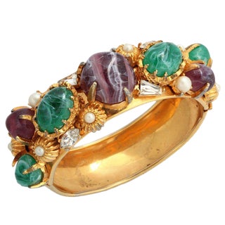 1950s Hattie Carnegie Wide Goldtone Bangle With Large Stones For Sale