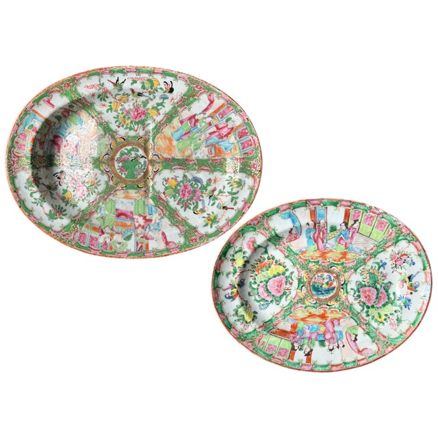 Set of 2 Large Qing Dynasty Rose Medallion Platters, Circa 1835 Well and Tree Meat Dish & Oval Platter For Sale