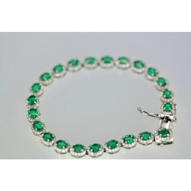 Green Emerald Diamond Platinum Link Bracelet For Sale - Image 8 of 9