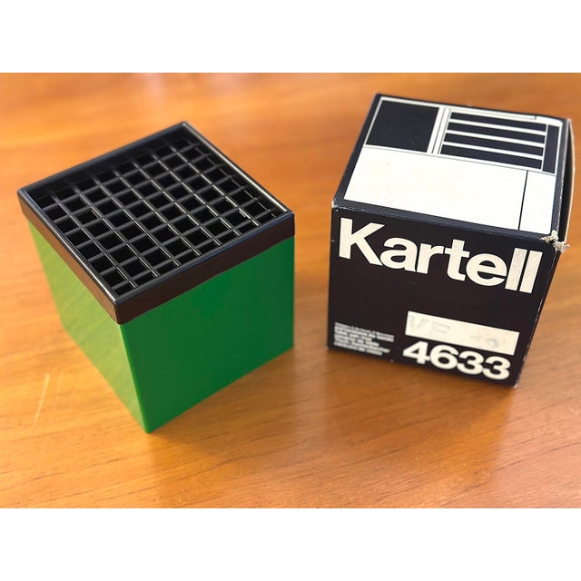 Kartell Green Model 4633 Ashtray from Kartell, Italy, 1970s For Sale - Image 4 of 7