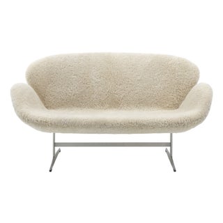 Swan Sofa in Sheepskin by Arne Jacobsen for Fritz Hansen, 2000s For Sale