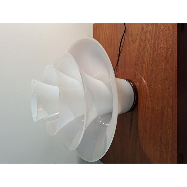 Table Lamp Petal Model with 4 Opalescent Glasses and Floral Motifs from Murano For Sale - Image 11 of 18