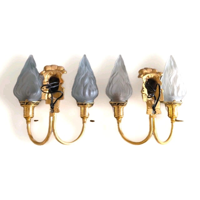 Maison Baguès 1960's French Regency Gilt and Patinated Bronze Wall Sconce Maison Bagues a - Pair For Sale - Image 4 of 12