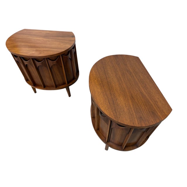 1960s Mid-Century Modern Kent Coffey Perspecta Commode Walnut Nightstands - Set of 2 For Sale - Image 5 of 10