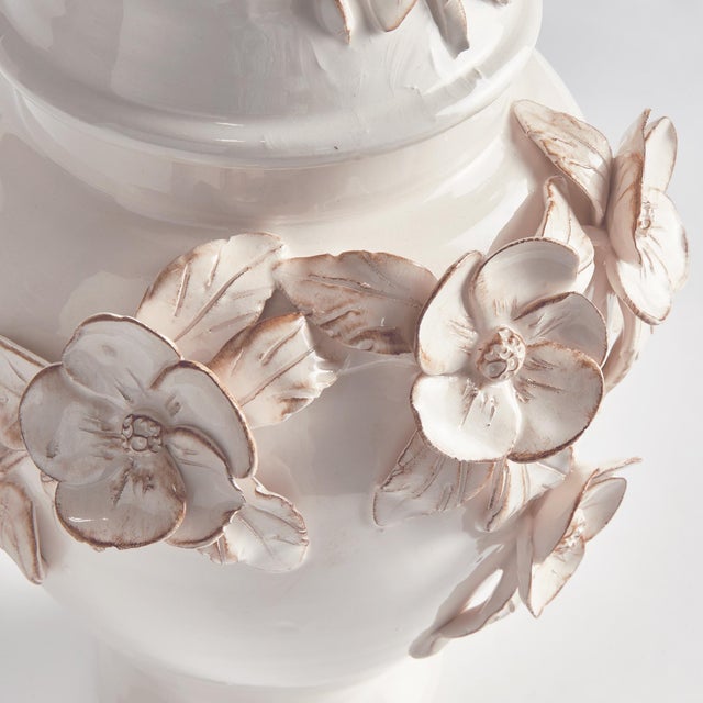 Kenneth Ludwig Chicago Fiori Ginger Jar For Sale - Image 4 of 5