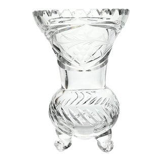 1940s Vintage Tri-Footed Cut & Etched Saw Tooth Floral Motif Crystal Vase For Sale