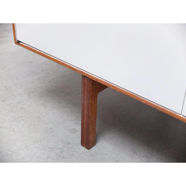 Freestanding Model 541 Sideboard by Florence Knoll for Knoll, 1952 For Sale - Image 13 of 18