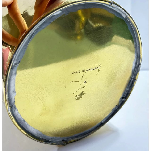 English Polished Brass Wastebasket Cachepot Planter – Hollywood Regency Hammered Brass Vase For Sale - Image 9 of 9