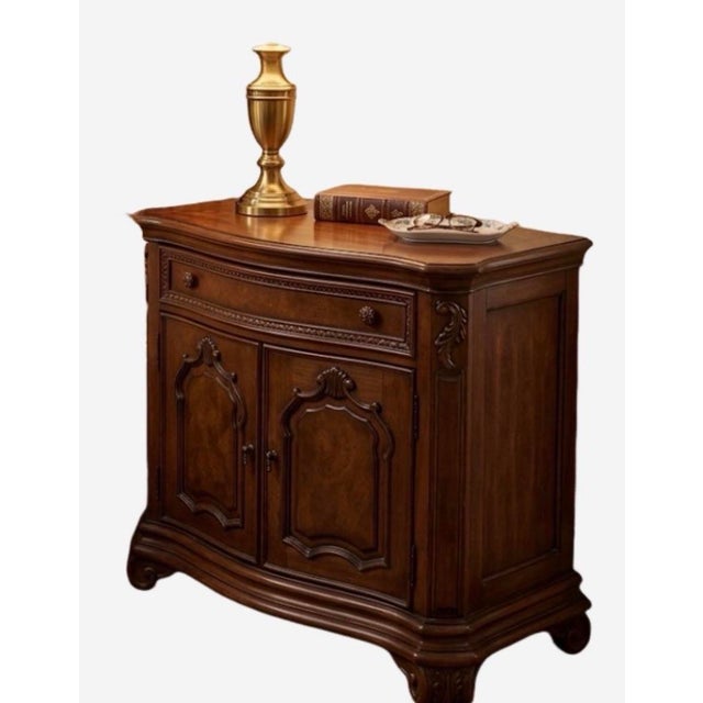 A Vintage Drexel Heritage French Provincial Style Wooden Door Nightstand For Sale - Image 12 of 12