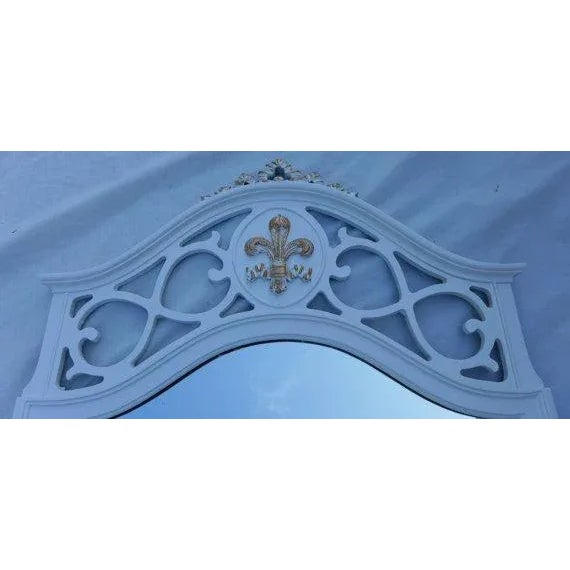 French Style Fleur-De-Lis Crested Mirror For Sale - Image 4 of 7