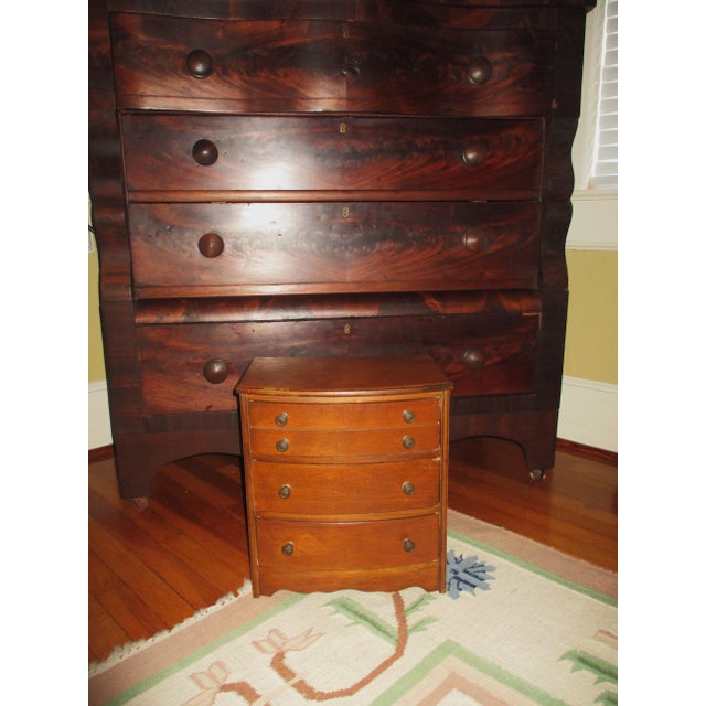 Vintage Federal Miniature Walnut Bow Front Chest of Drawers / Jewelry Chest For Sale In Columbia, SC - Image 6 of 8