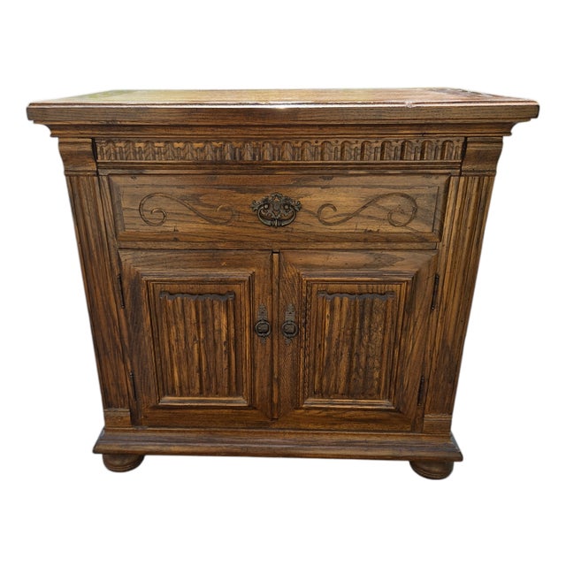 1990s Ethan Allen Royal Charter Oak Nightstand End Table Cabinet For Sale