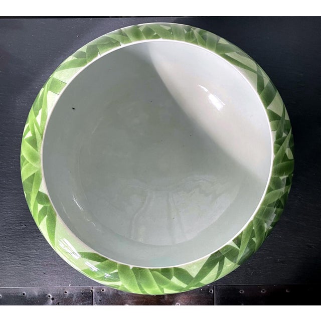 Green Japanese Ceramic Centerpiece Bowl Makuzu Kozan Meiji Period For Sale - Image 8 of 18