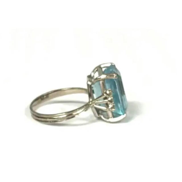 Mid 20th Century Vintage H. Stern 18k Gold Emerald Cut Aquamarine Diamond Cocktail Ring For Sale - Image 5 of 9